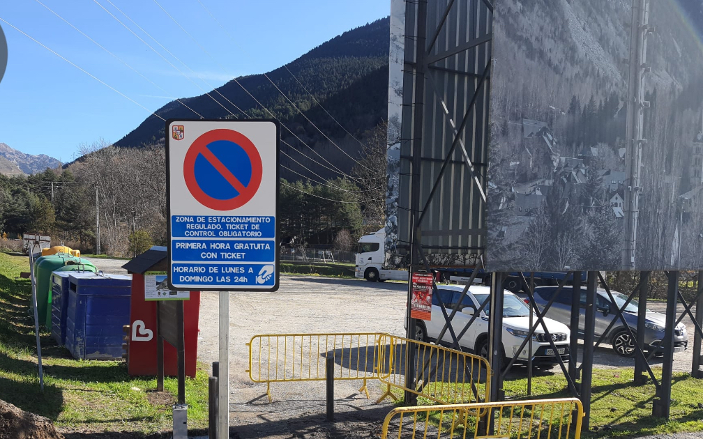 S’inície era regulacion per parquimètre en tres parcatges de Naut Aran